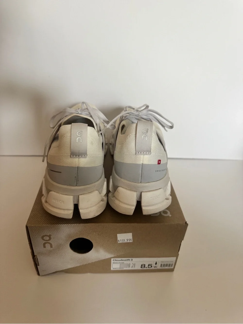 On Cloudswift 3 Women's Athletic Running Shoes - White size 8.5
